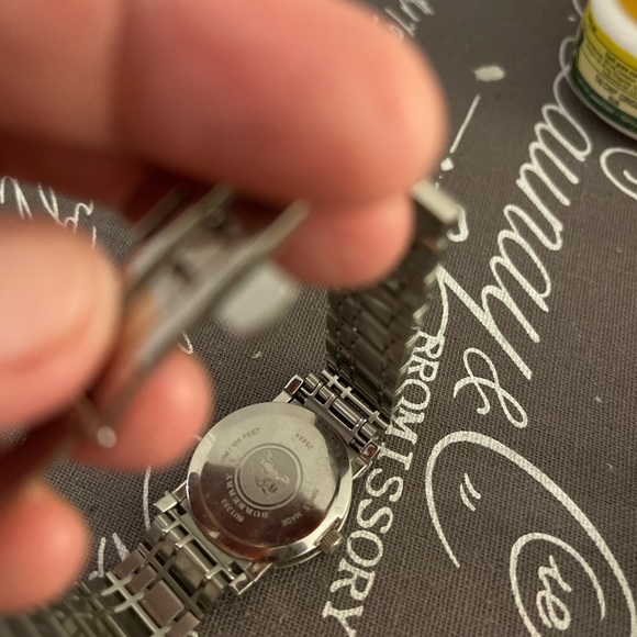 Burberry Ladies Watch - Picture 6 of 8